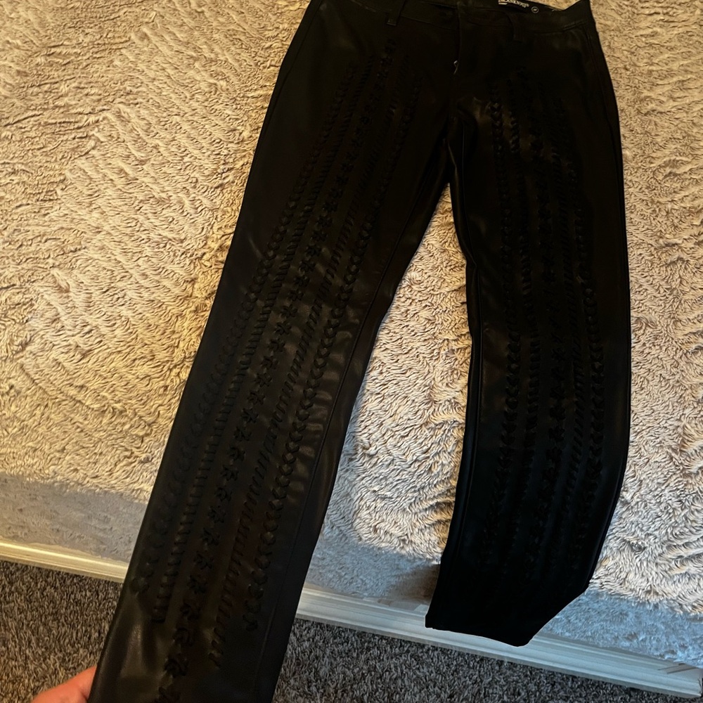 BlankNYC leather braided design pants. Size 28 - Picture 3 of 3